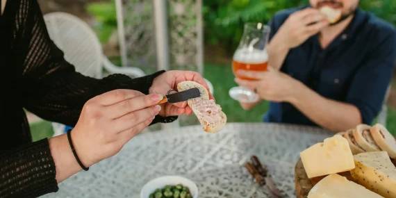 Why Algorithm Driven Taste Trends Feel Increasingly Narrow