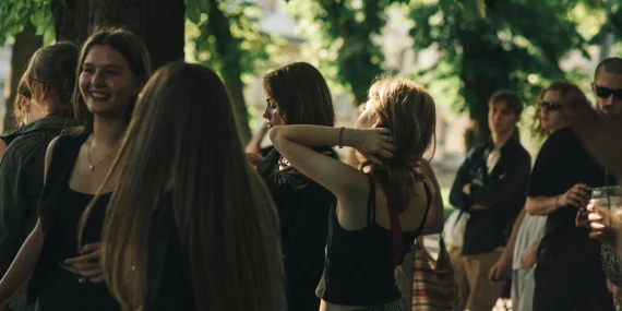 The Microculture of People Who Live in Perpetual Transition